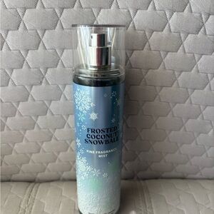 Bath & Body Works Frosted Coconut Snowball Fragrance Mist